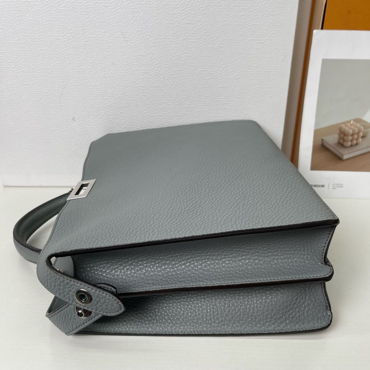 Fendi - Peekaboo - Leather - Grey - (Large)