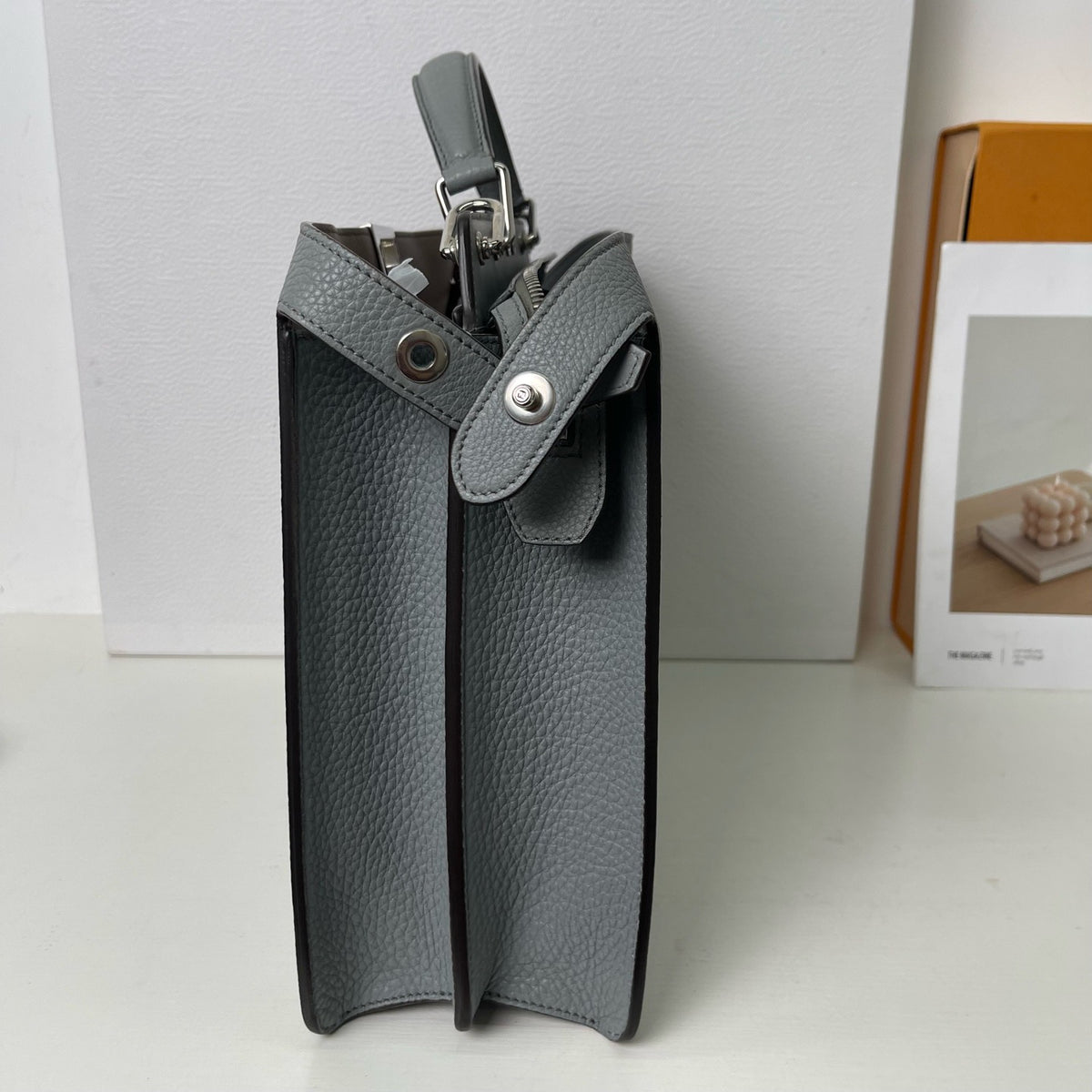 Fendi - Peekaboo - Leather - Grey - (Large)