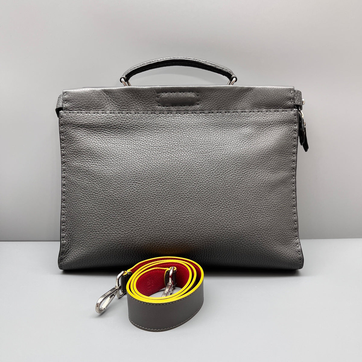 Fendi - Peekaboo - Leather - Grey - (medium)