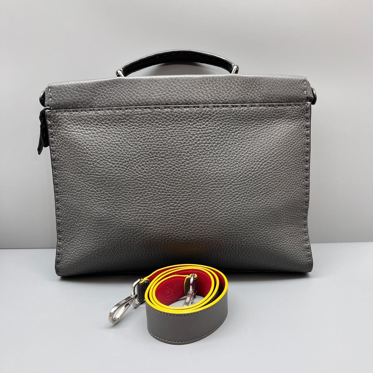 Fendi - Peekaboo - Leather - Grey - (medium)