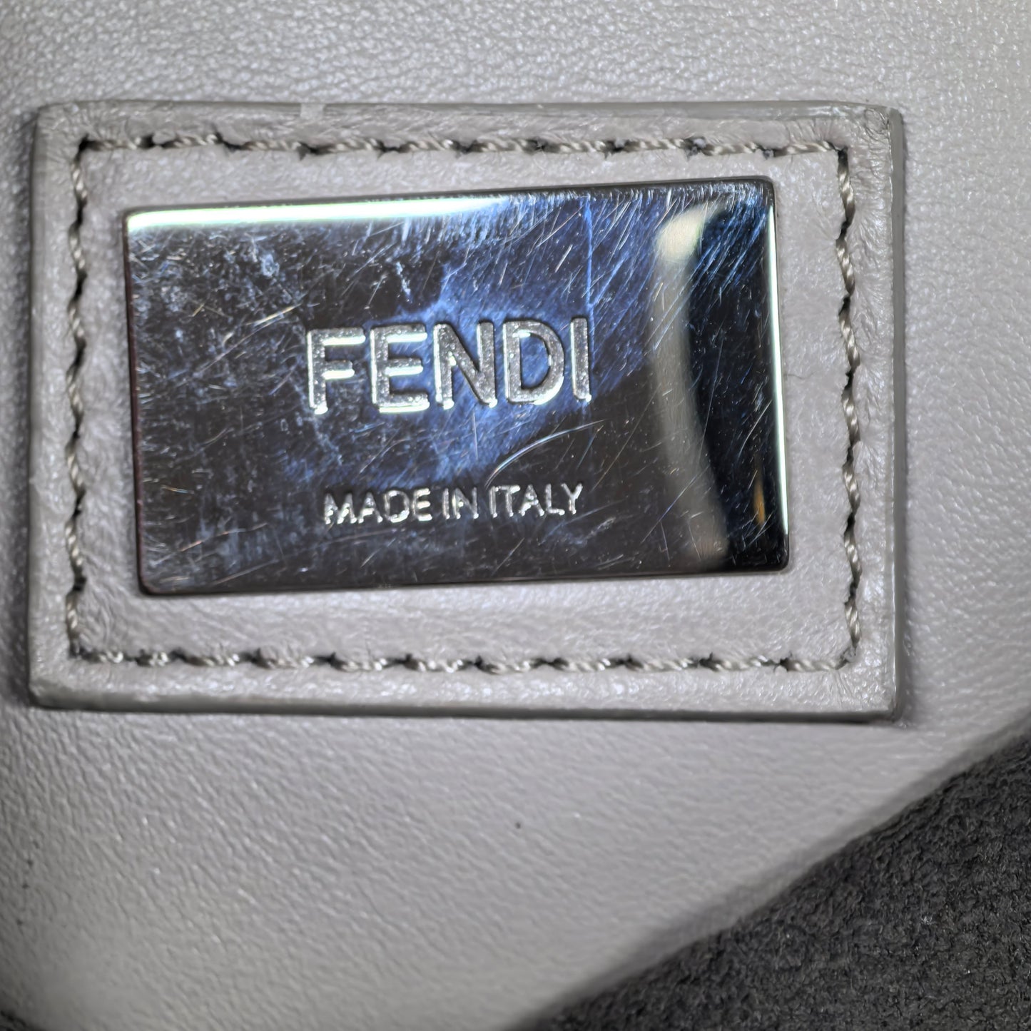 Fendi - Peekaboo - Leather - Grey - (medium)