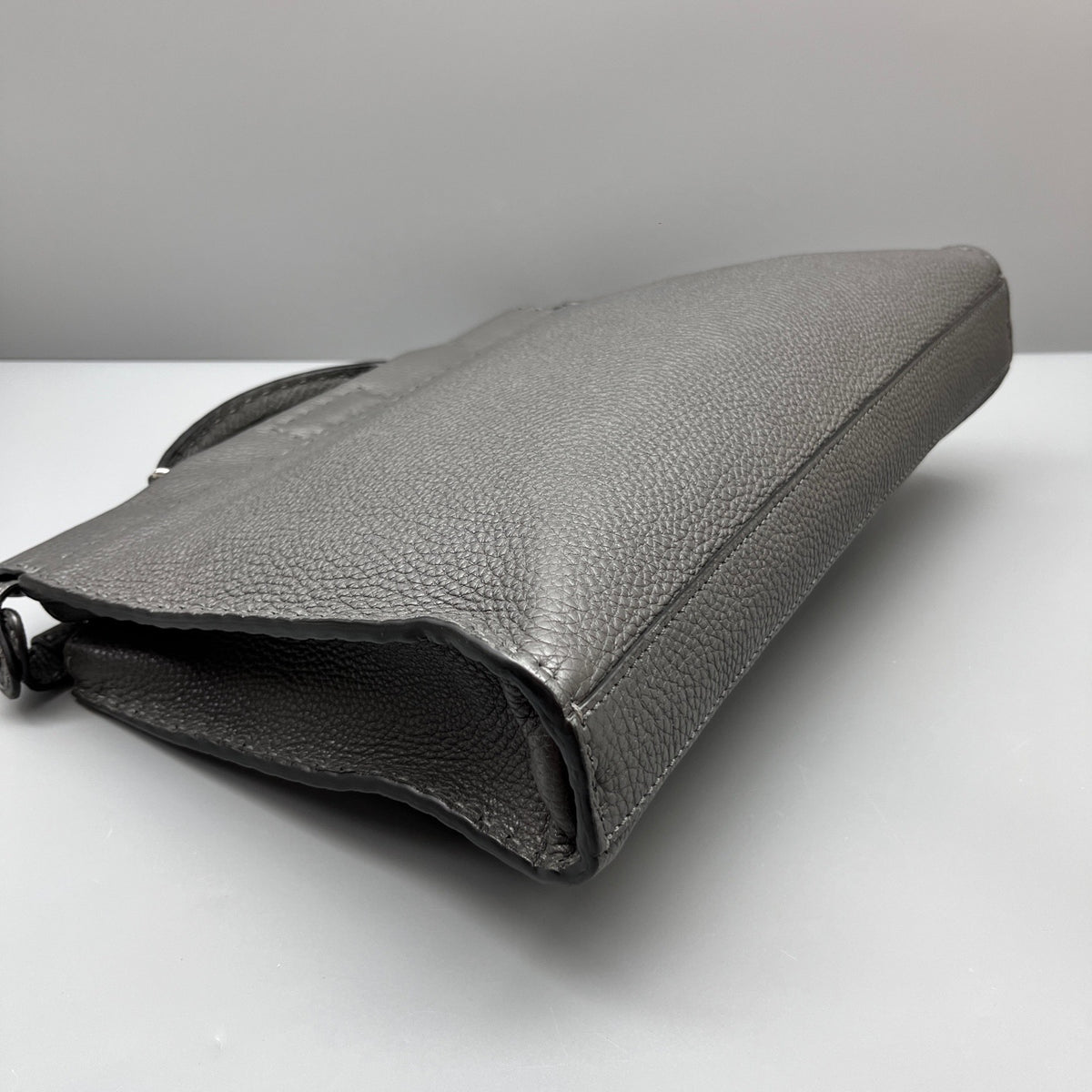 Fendi - Peekaboo - Leather - Grey - (medium)