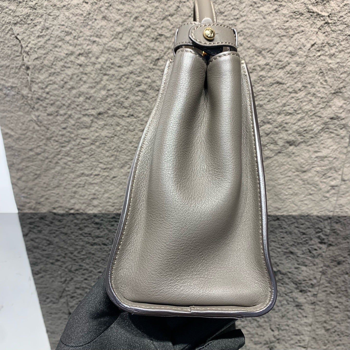 Fendi - Peekaboo - Leather - Grey - (medium)