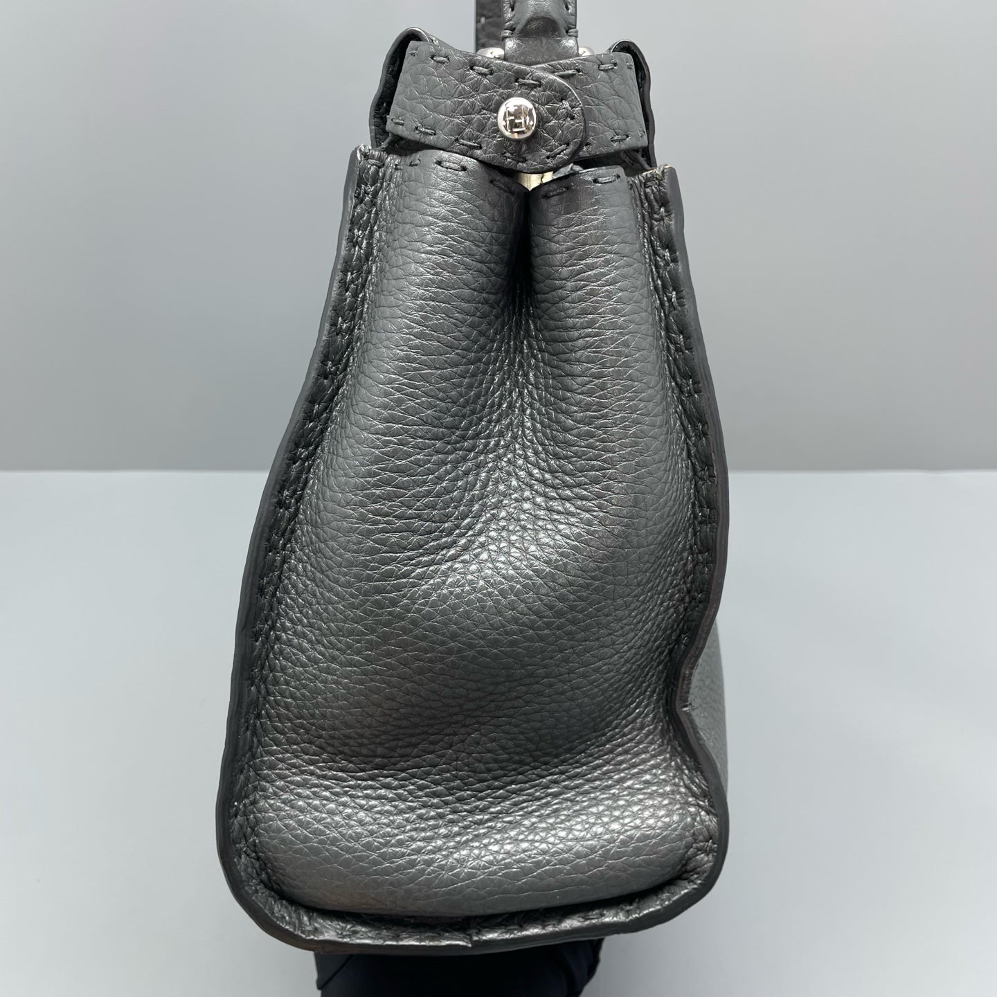 Fendi - Peekaboo - Leather - Grey - (medium)