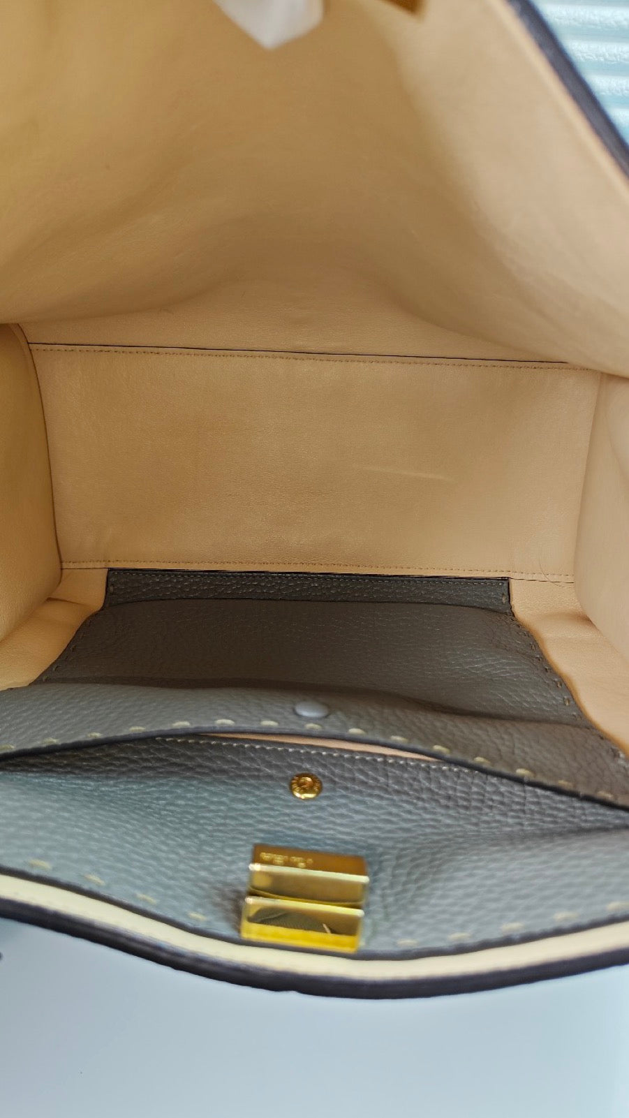 Fendi - Peekaboo - Leather - Grey - (medium)