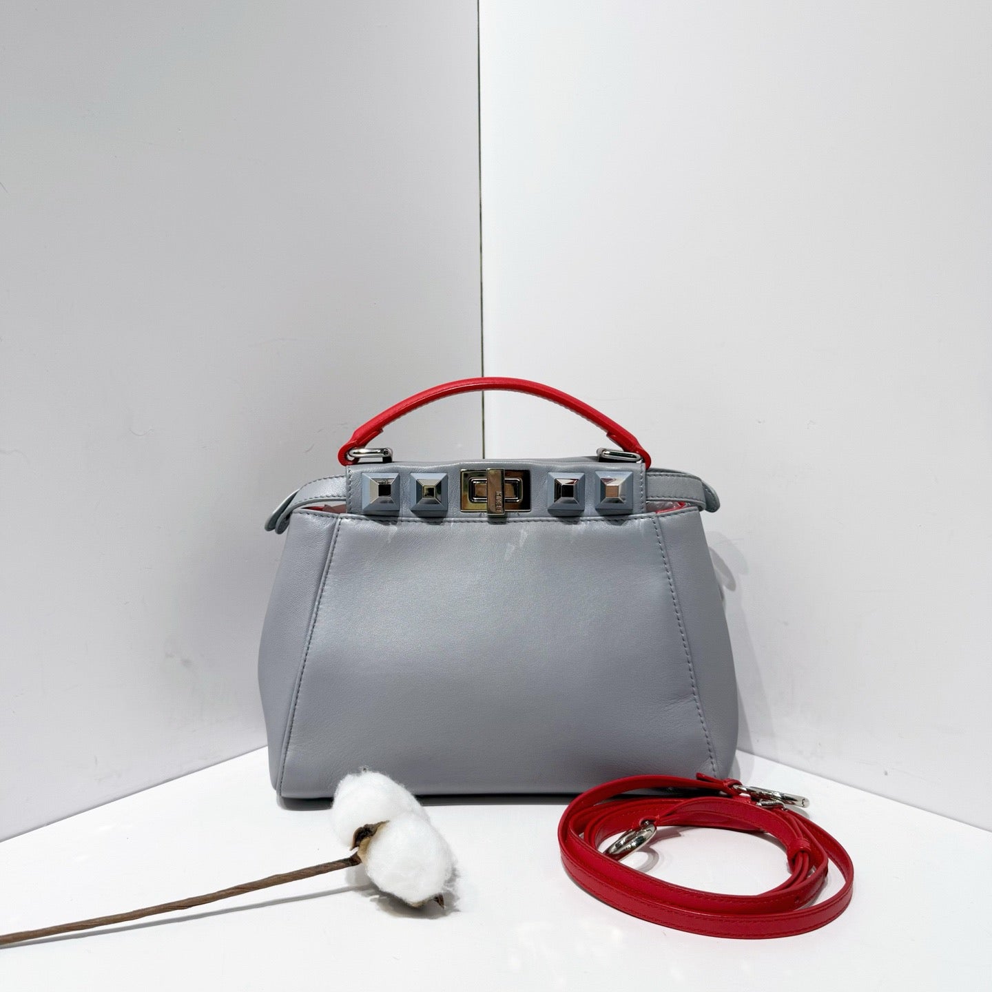 Fendi - Peekaboo - Leather - Grey - (small)