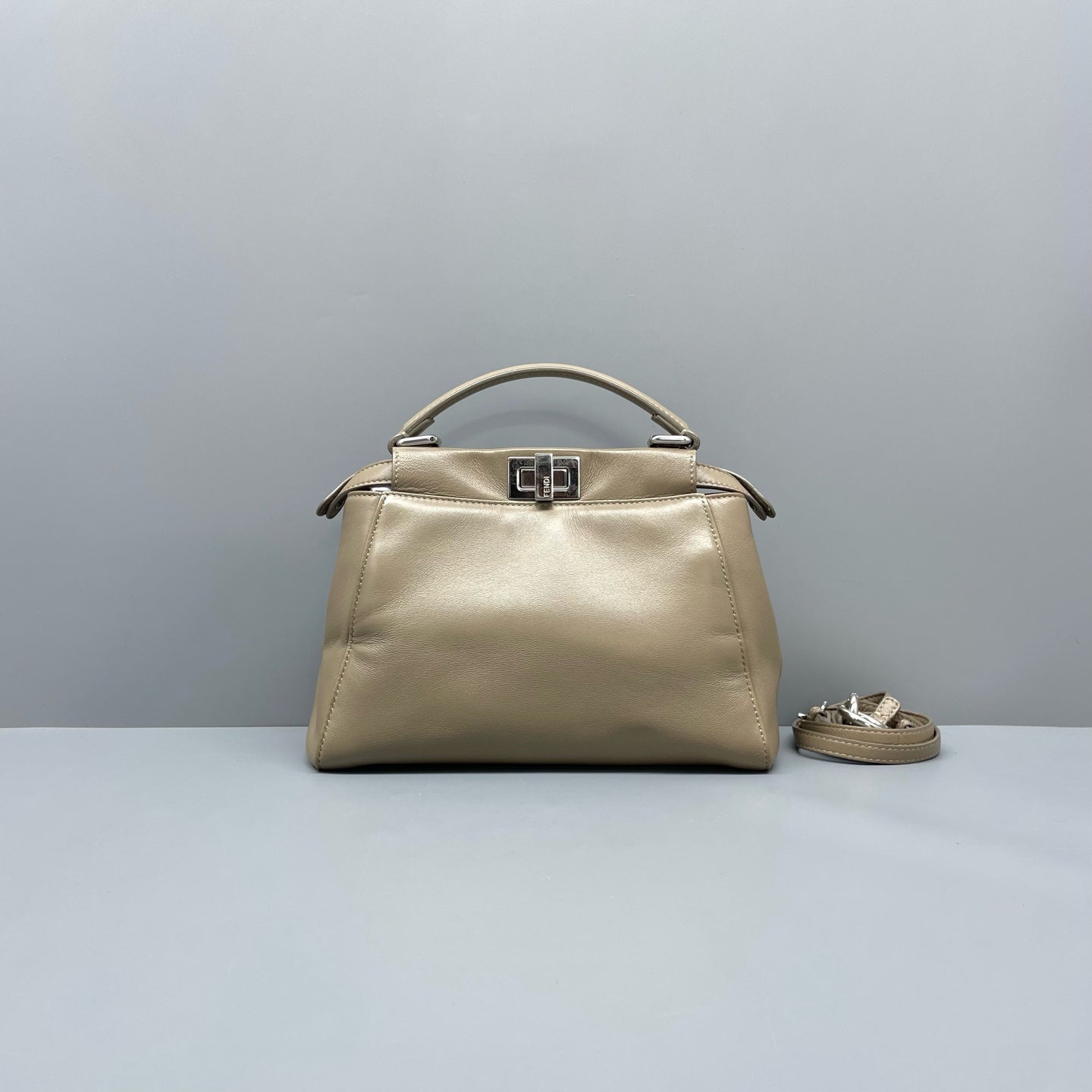 Fendi - Peekaboo - Leather - Grey - (Small)