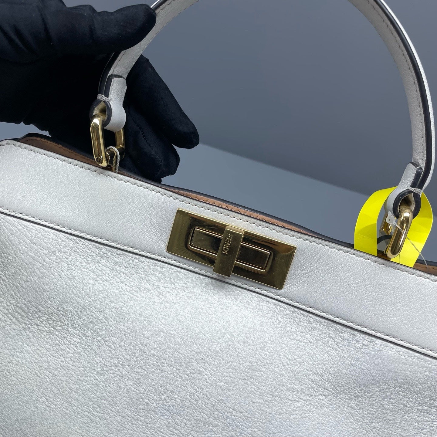 Fendi - Peekaboo - Leather - White - (medium)