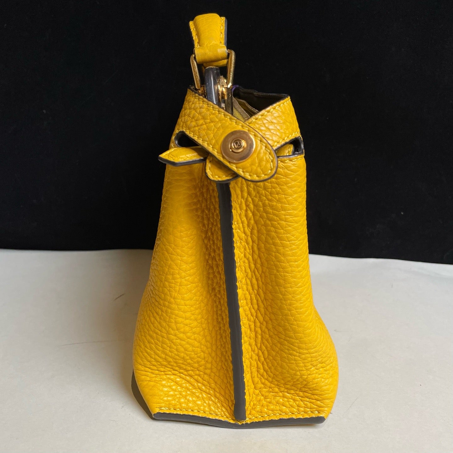 Fendi - Peekaboo - Leather - Yellow - (Medium)
