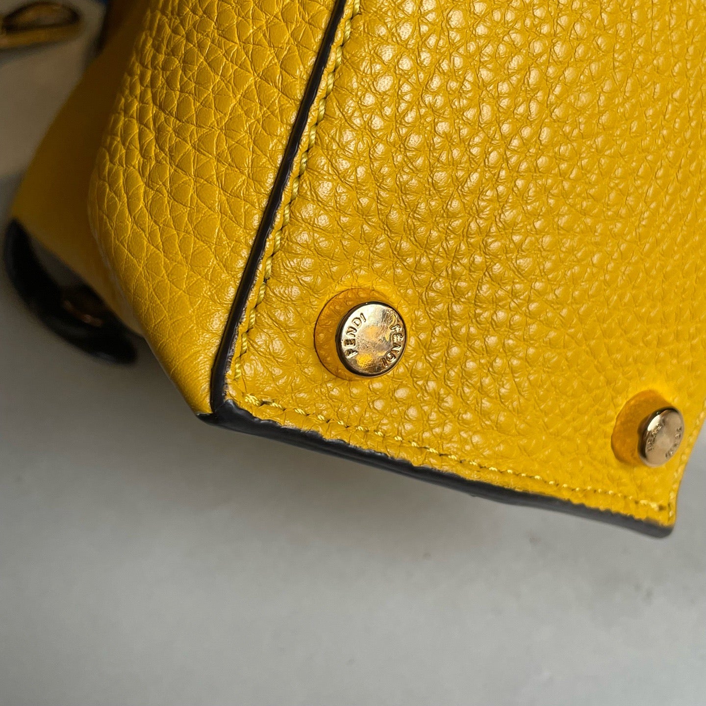 Fendi - Peekaboo - Leather - Yellow - (Medium)