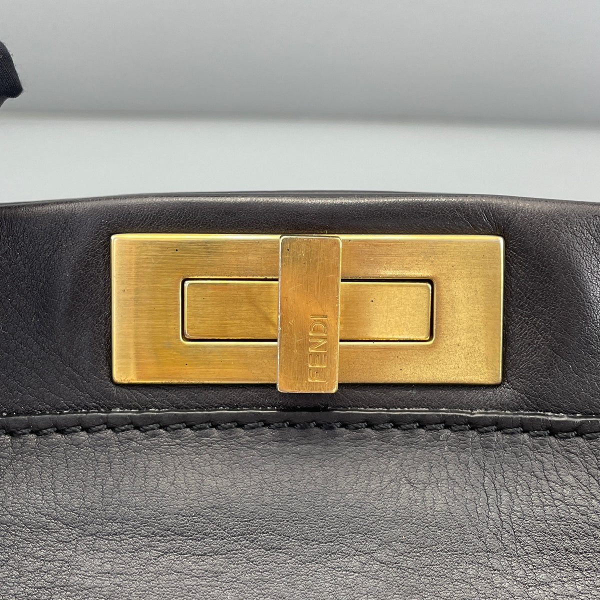 Fendi - Peekaboo Medium - Leather - Black - (medium)