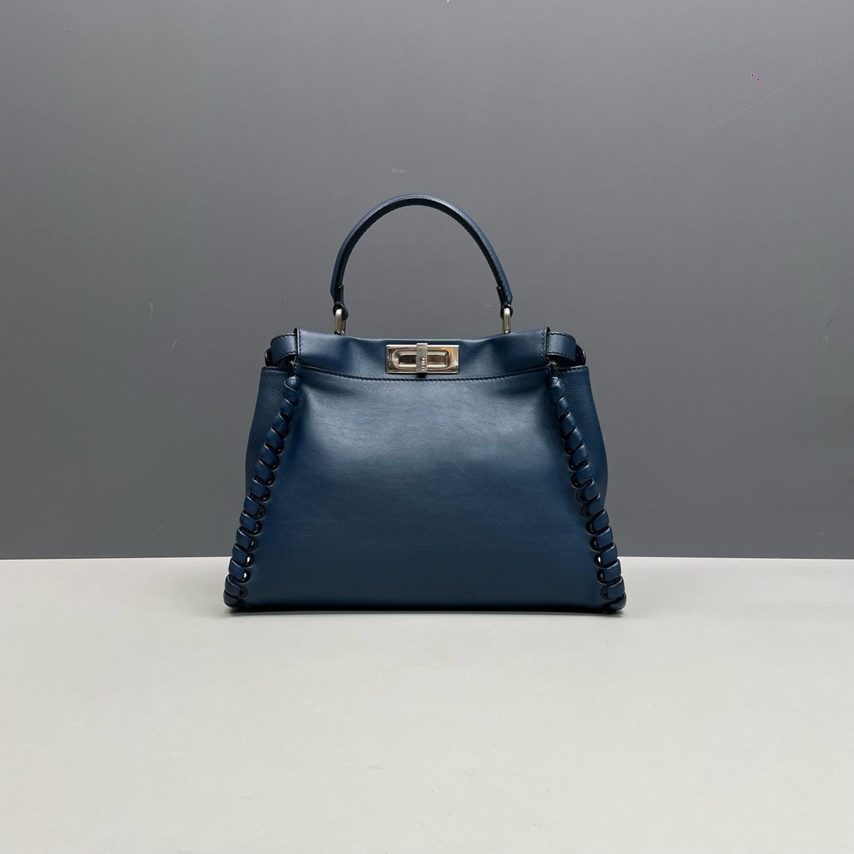 Fendi - Peekaboo Medium - Leather - Blue - (Medium)
