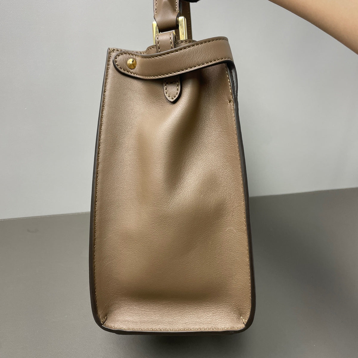 Fendi - Peekaboo Medium - Leather - Brown - (medium)
