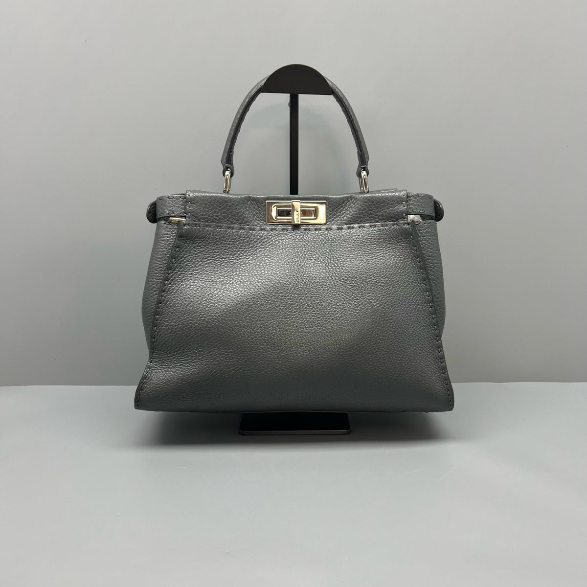 Fendi - Peekaboo Medium - Leather - Grey - (medium)