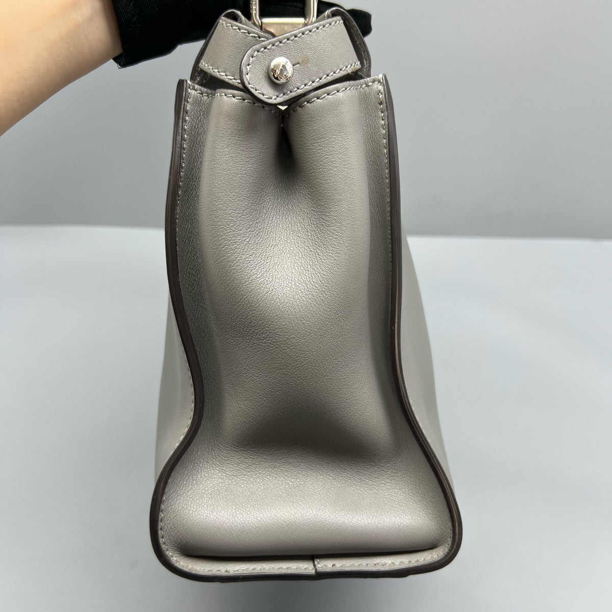 Fendi - Peekaboo Medium - Leather - Grey - (medium)