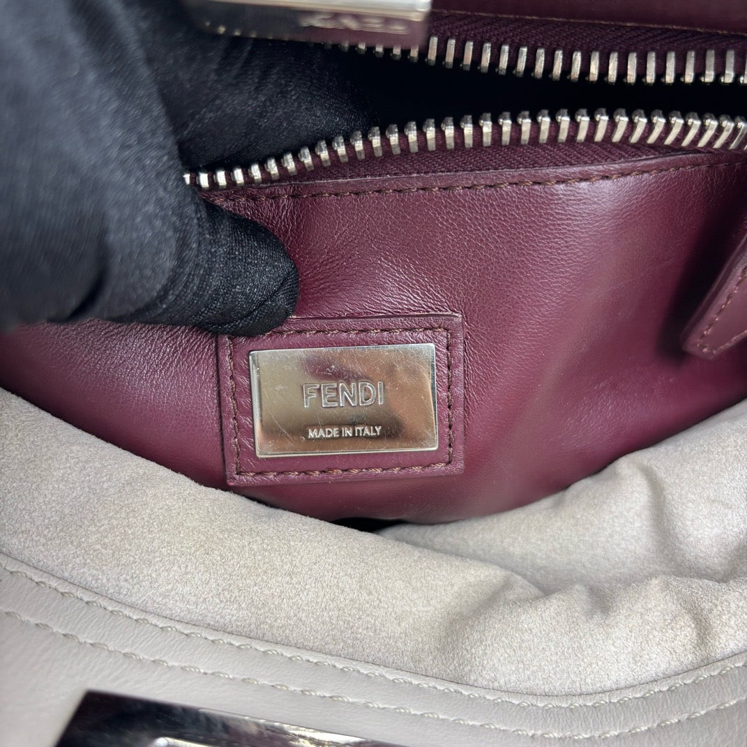 Fendi - Peekaboo Medium - Leather - Grey - (Medium)