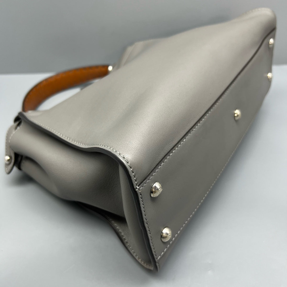 Fendi - Peekaboo Medium - Leather - Grey - (medium)