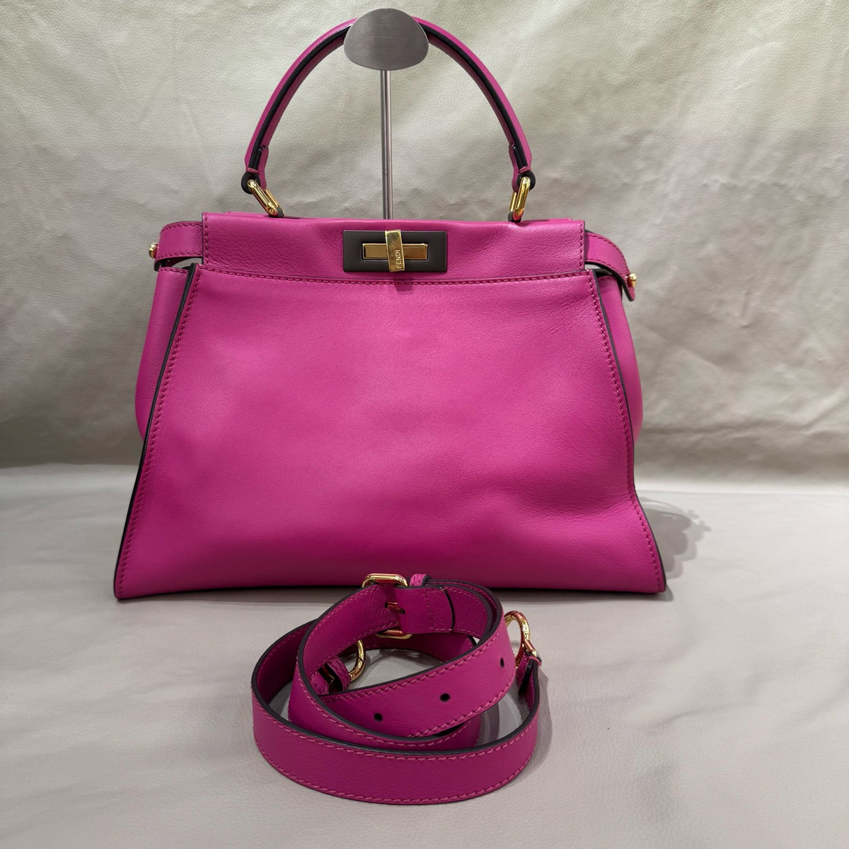 Fendi - Peekaboo Medium - Leather - Pink - (medium)