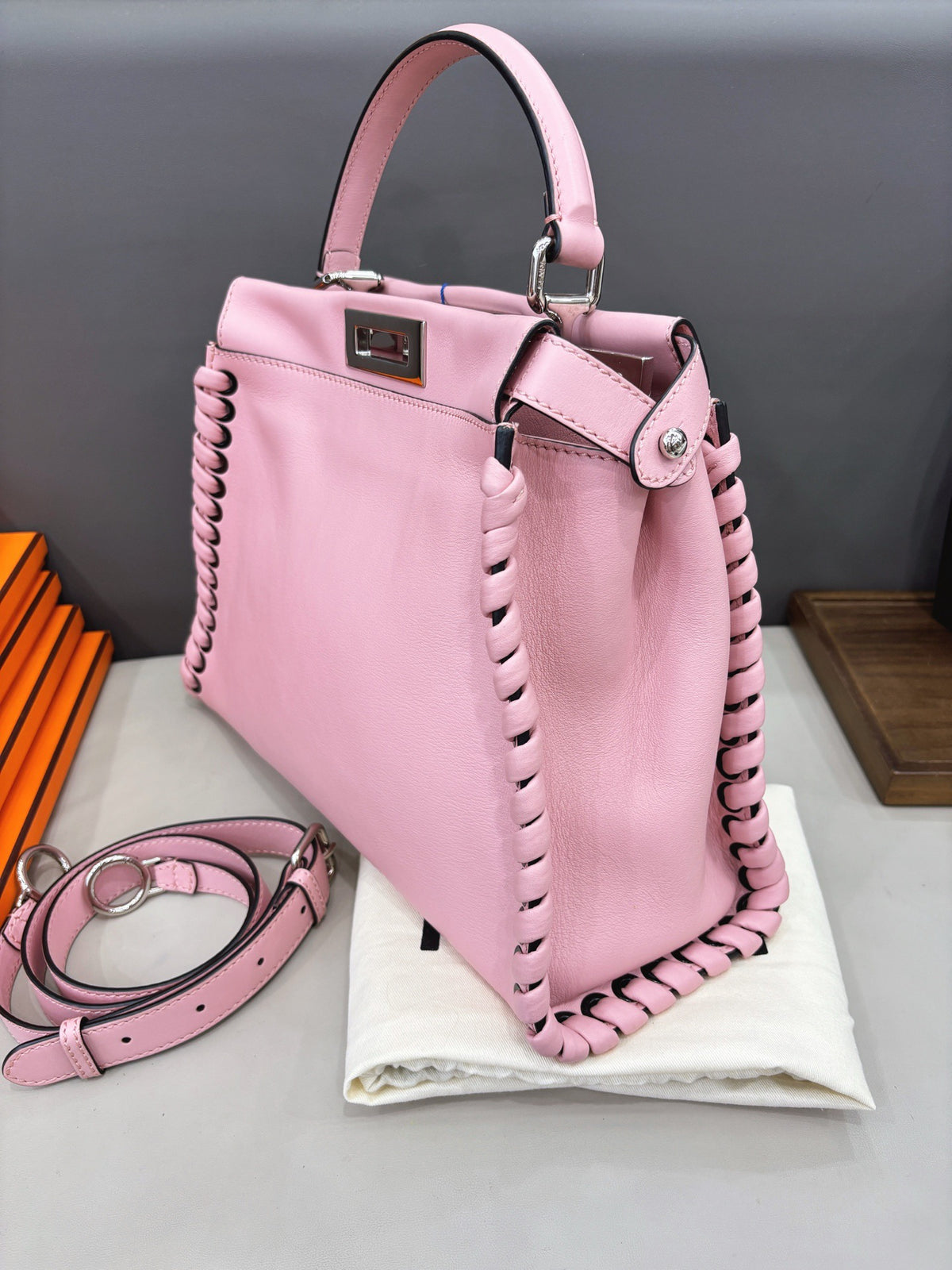Fendi - Peekaboo Medium - Leather - Pink - (Medium)