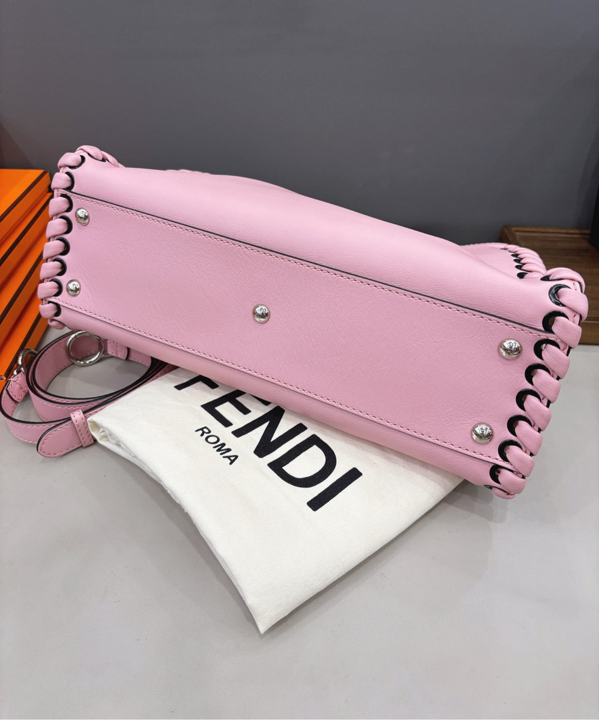 Fendi - Peekaboo Medium - Leather - Pink - (Medium)