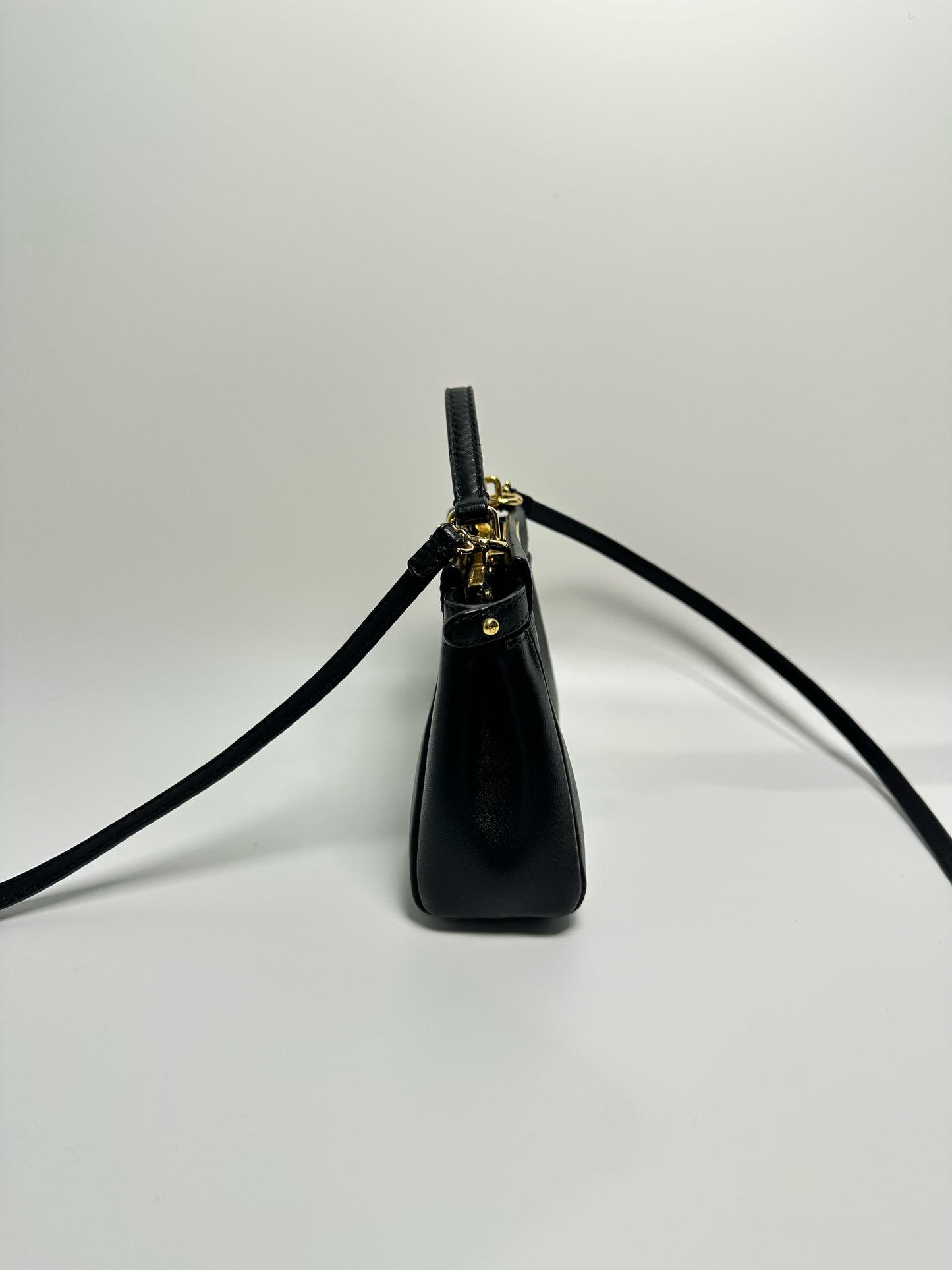 Fendi - Peekaboo Mini - Leather - Black - (mini)