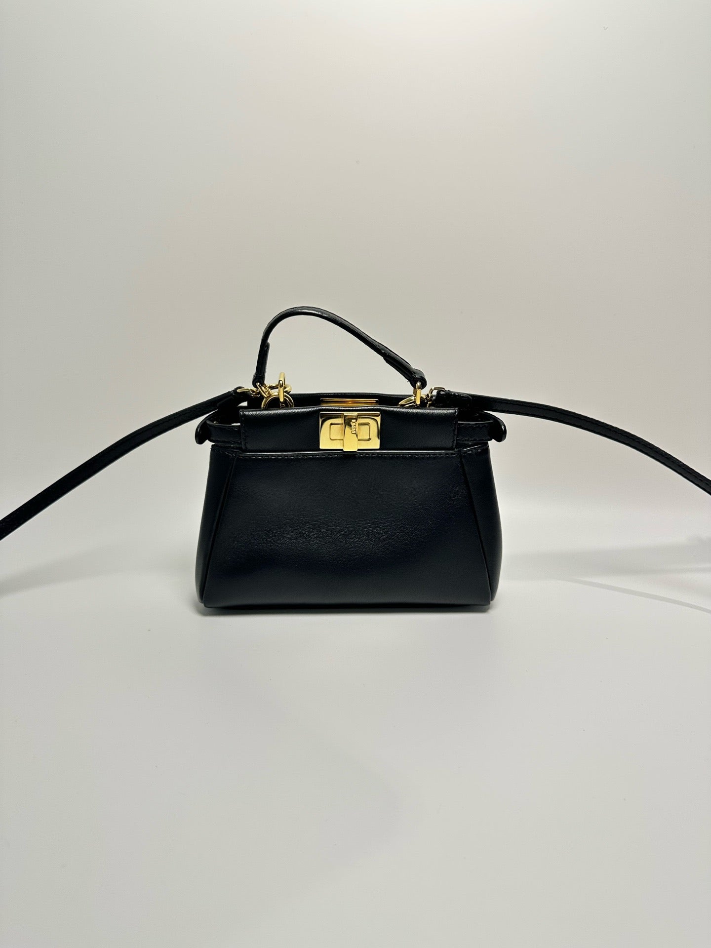 Fendi - Peekaboo Mini - Leather - Black - (mini)