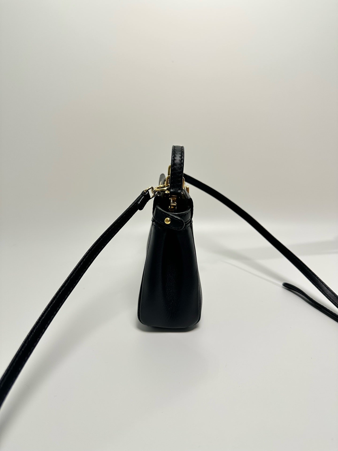 Fendi - Peekaboo Mini - Leather - Black - (mini)