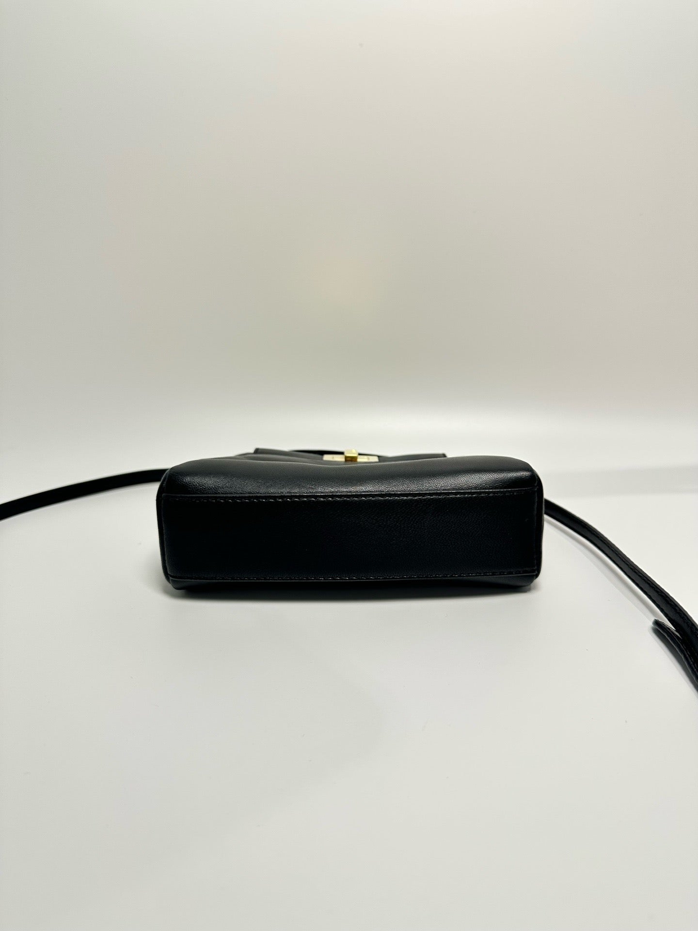 Fendi - Peekaboo Mini - Leather - Black - (mini)