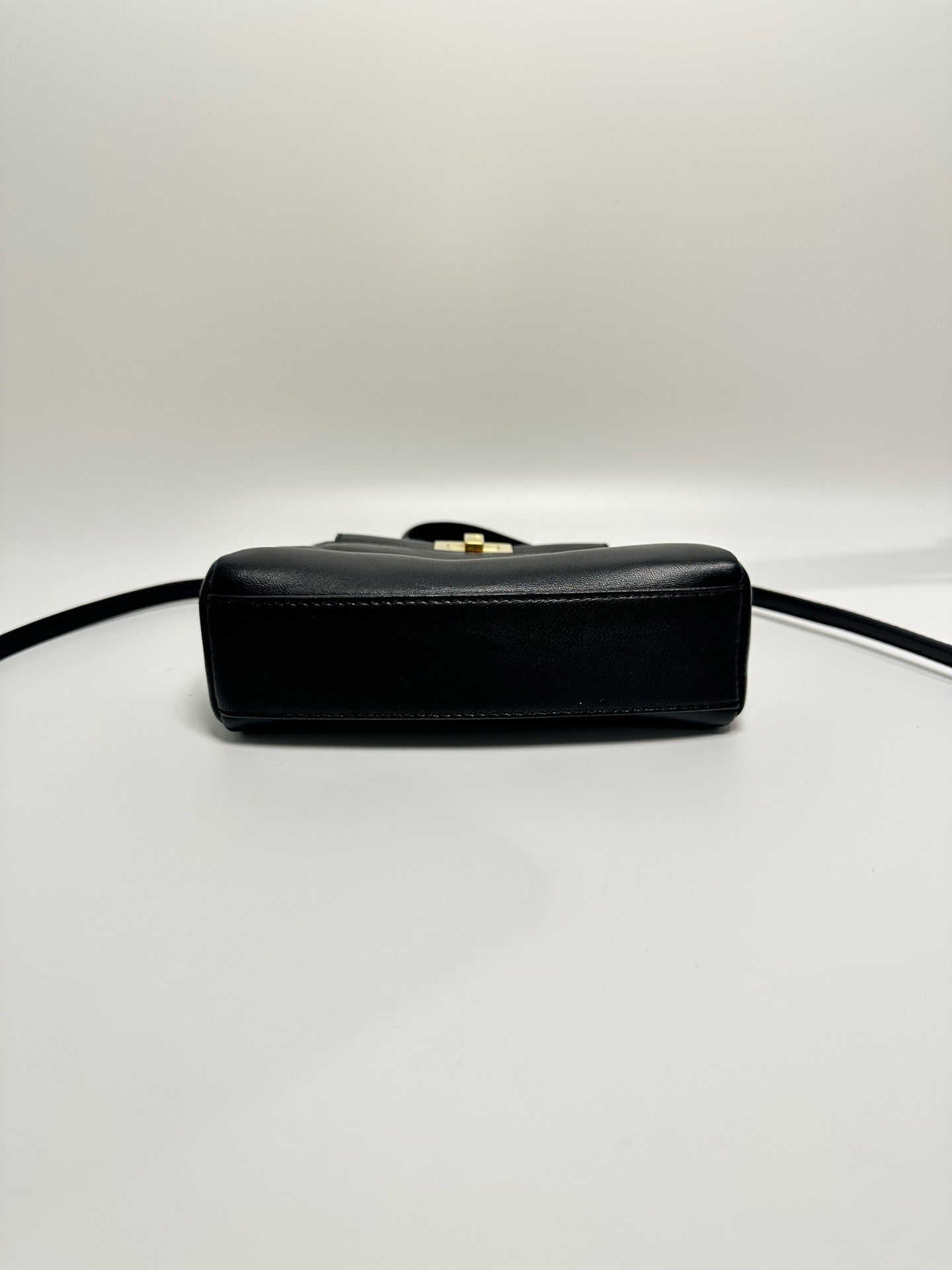 Fendi - Peekaboo Mini - Leather - Black - (mini)