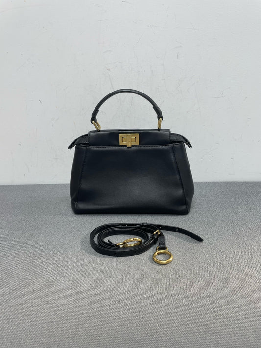 Fendi - Peekaboo Small - Leather - Black - (Small)