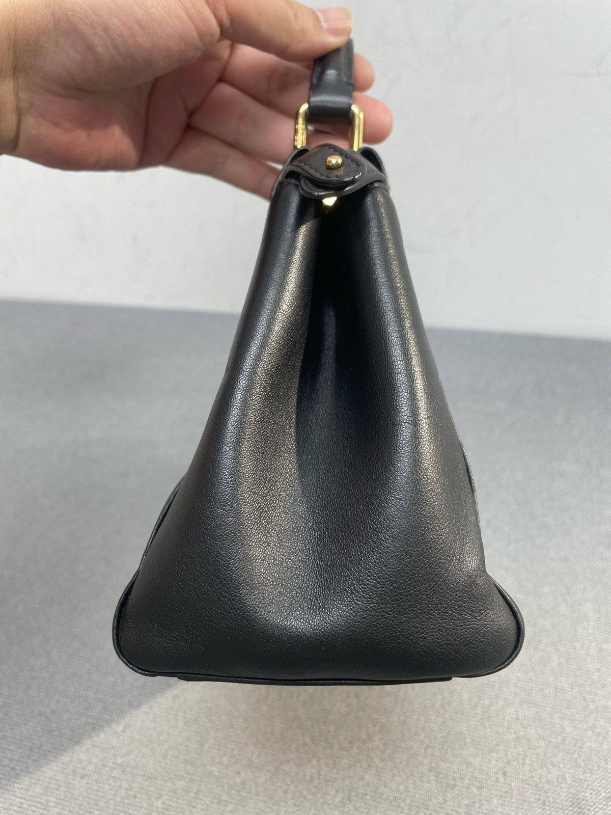 Fendi - Peekaboo Small - Leather - Black - (Small)