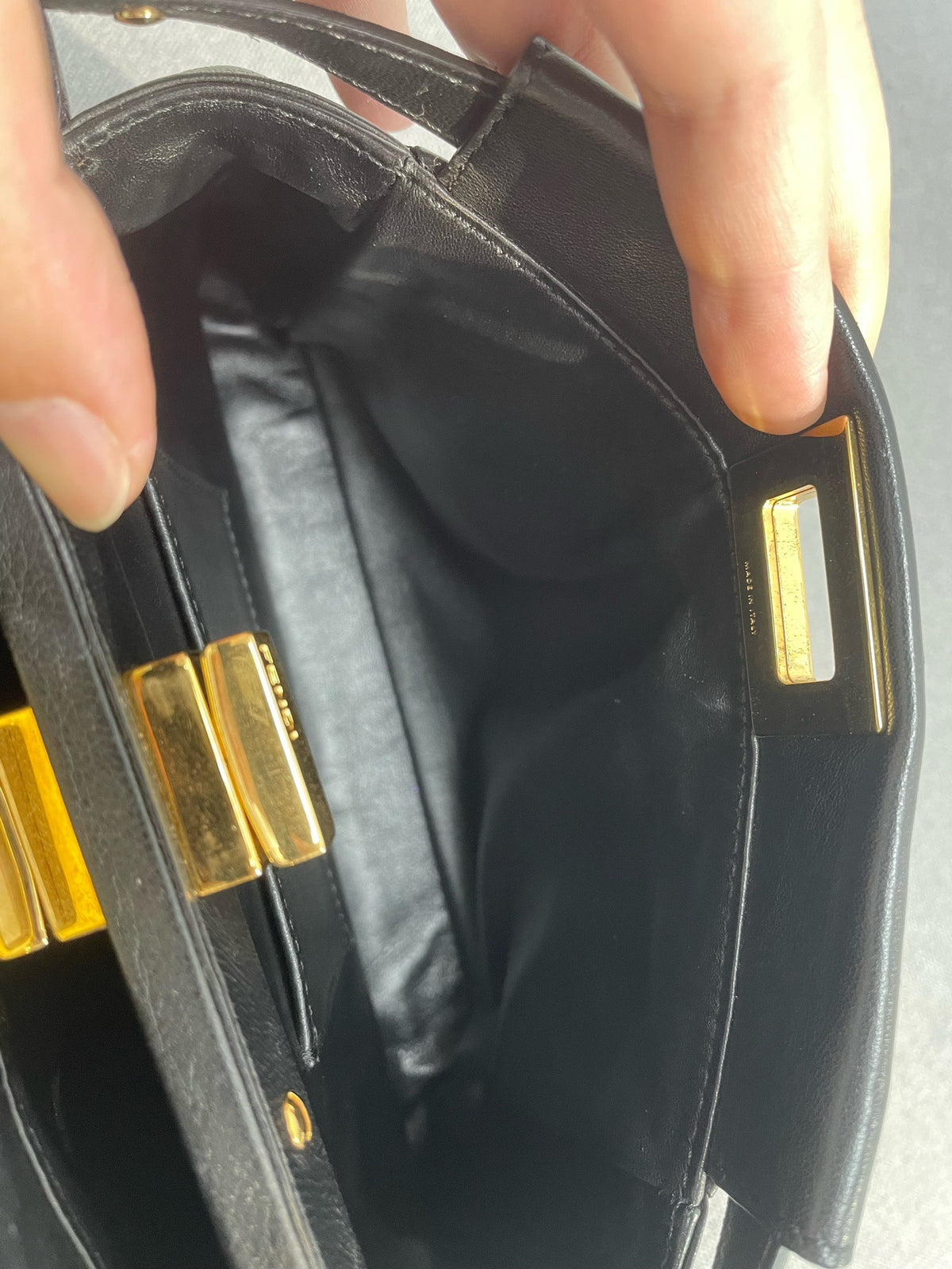 Fendi - Peekaboo Small - Leather - Black - (Small)