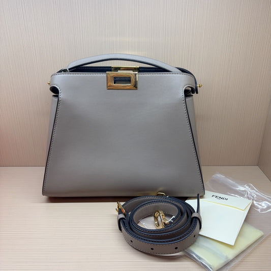 Fendi - Peekaboo Small - Leather - Grey - (small)