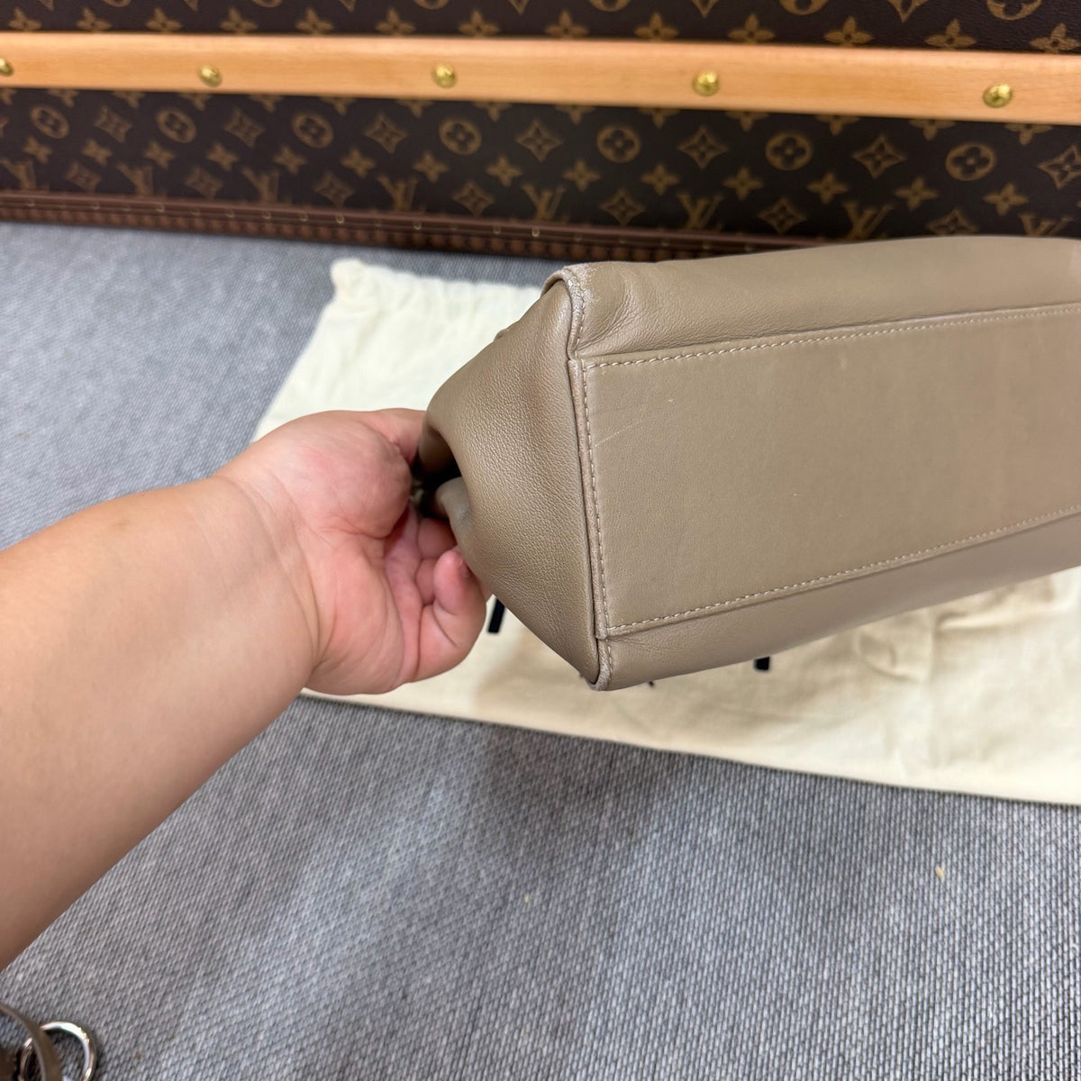 Fendi - Peekaboo Small - Leather - Grey - (small)