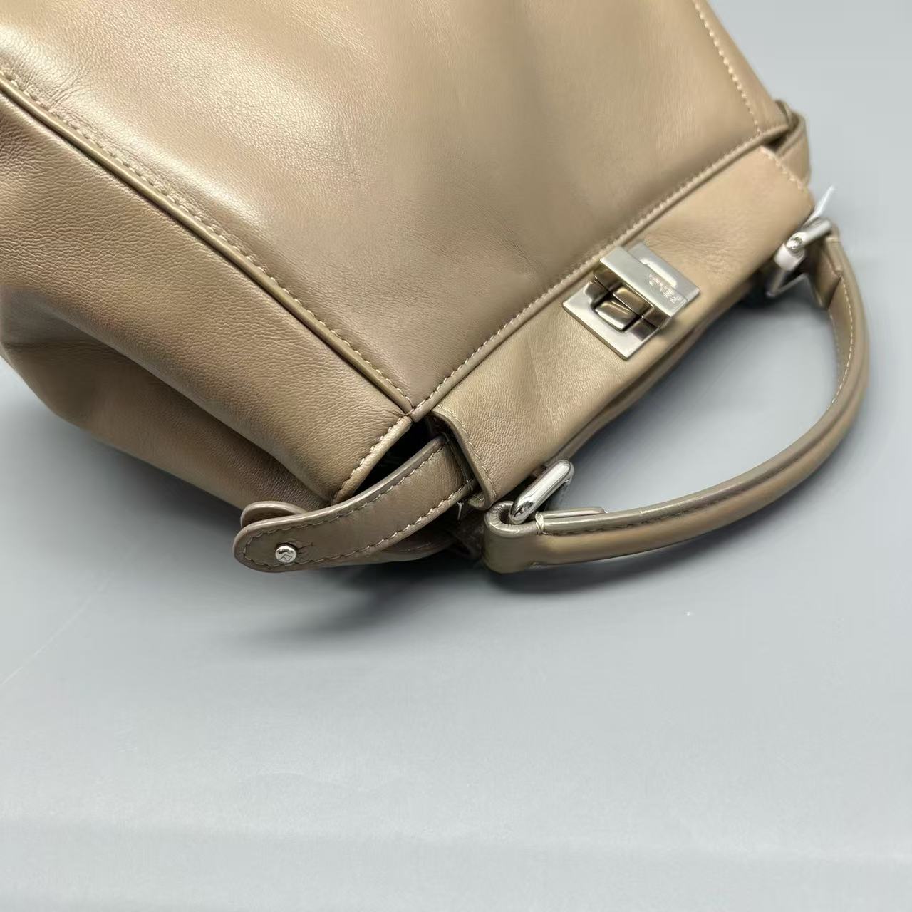 Fendi - Peekaboo Small - Leather - Grey - (small)