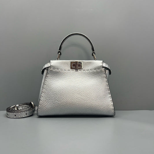 Fendi - Peekaboo Small - Leather - Silver - (small)