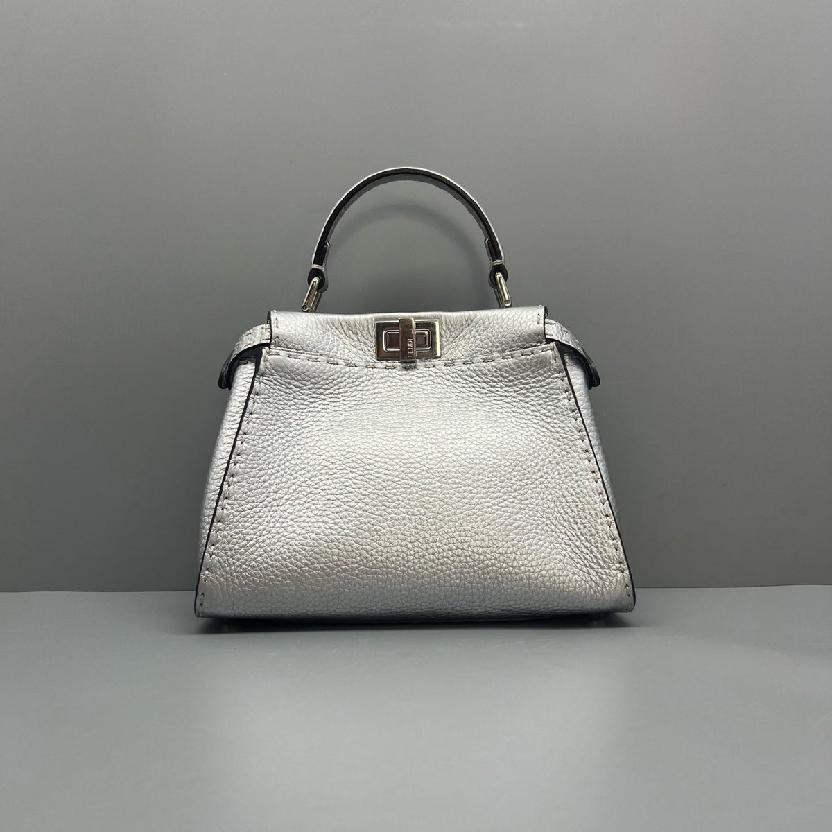 Fendi - Peekaboo Small - Leather - Silver - (small)