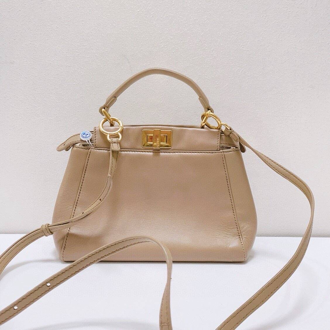 Fendi - Peekaboo Small - Smooth calfskin leather - Nude with Gold-Tone Hardware - (Small)