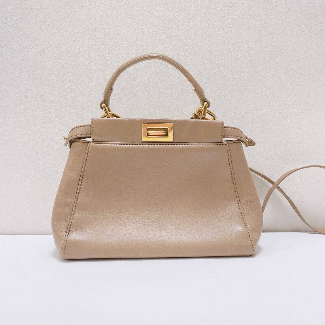 Fendi - Peekaboo Small - Smooth calfskin leather - Nude with Gold-Tone Hardware - (Small)