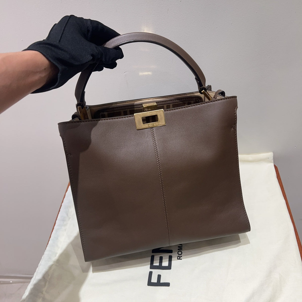 Fendi - Peekaboo X-Lite Medium - Leather - Brown - (Medium)