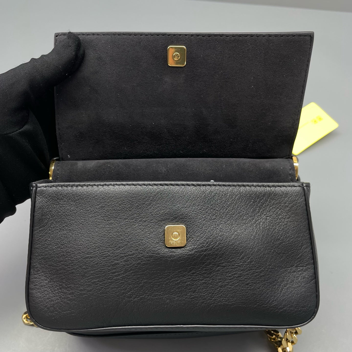 Fendi - Scalloped Pearl Flap Bag - Leather - Black - (mini)