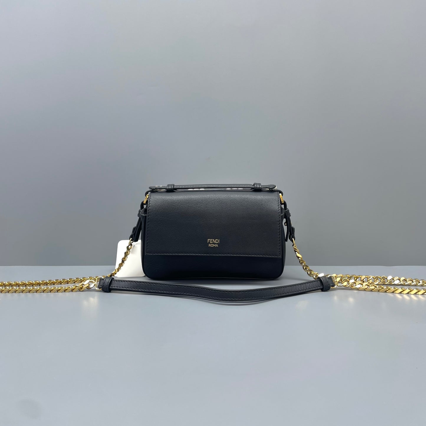 Fendi - Scalloped Pearl Flap Bag - Leather - Black - (mini)