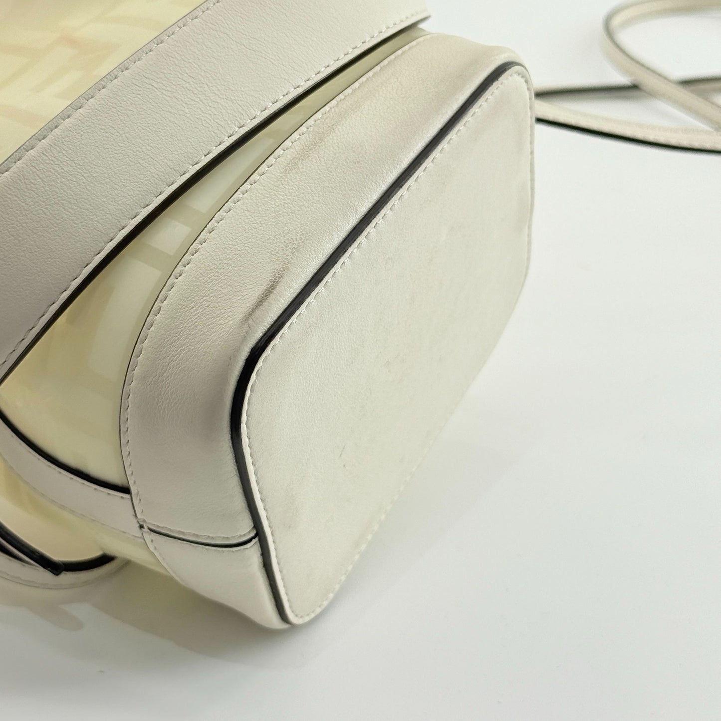 Fendi - Small Bucket Bag - PVC and Leather - White - (mini)