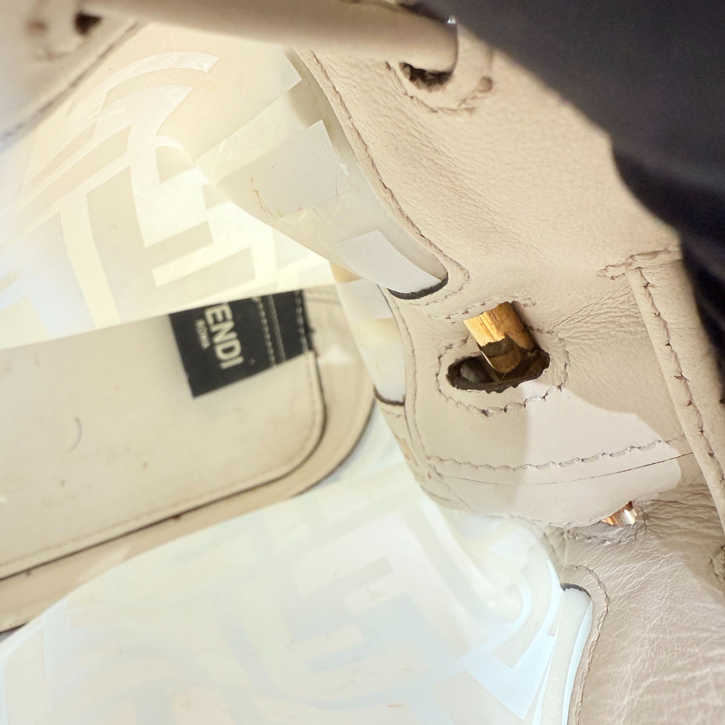 Fendi - Small Bucket Bag - PVC and Leather - White - (mini)