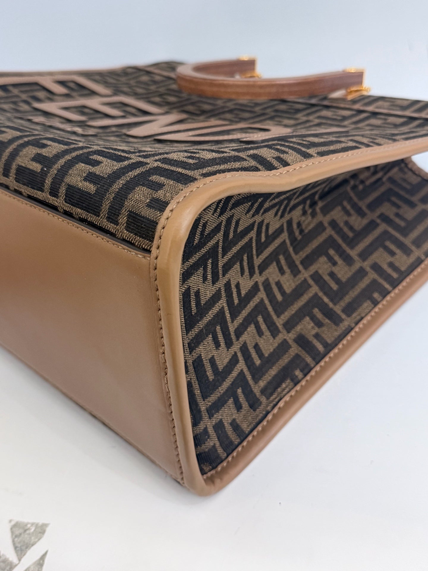 Fendi - Sunshine - Cloth - Brown - (medium)