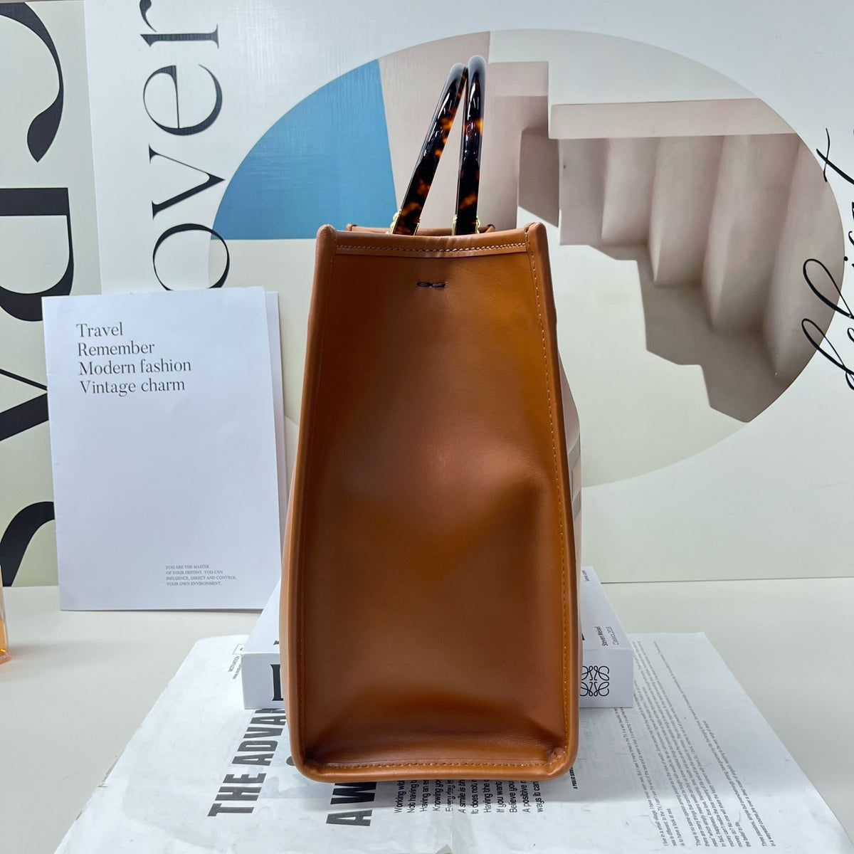 Fendi - Sunshine - Leather - Camel - (medium)