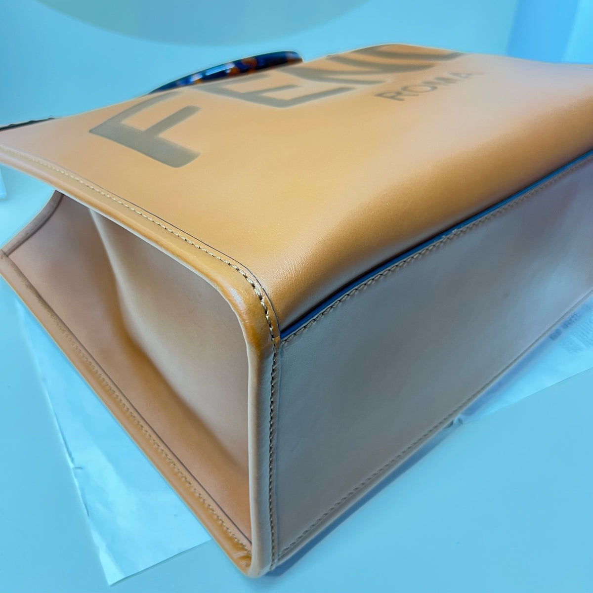 Fendi - Sunshine - Leather - Camel - (medium)