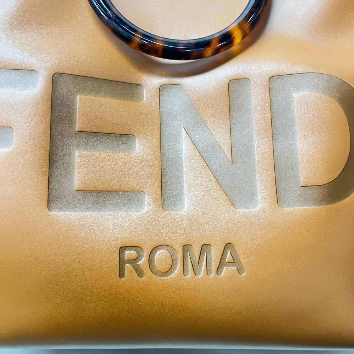 Fendi - Sunshine - Leather - Camel - (medium)