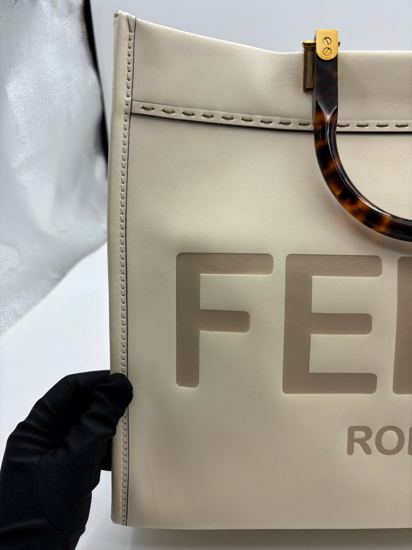 Fendi - Sunshine - Leather - White - (medium)