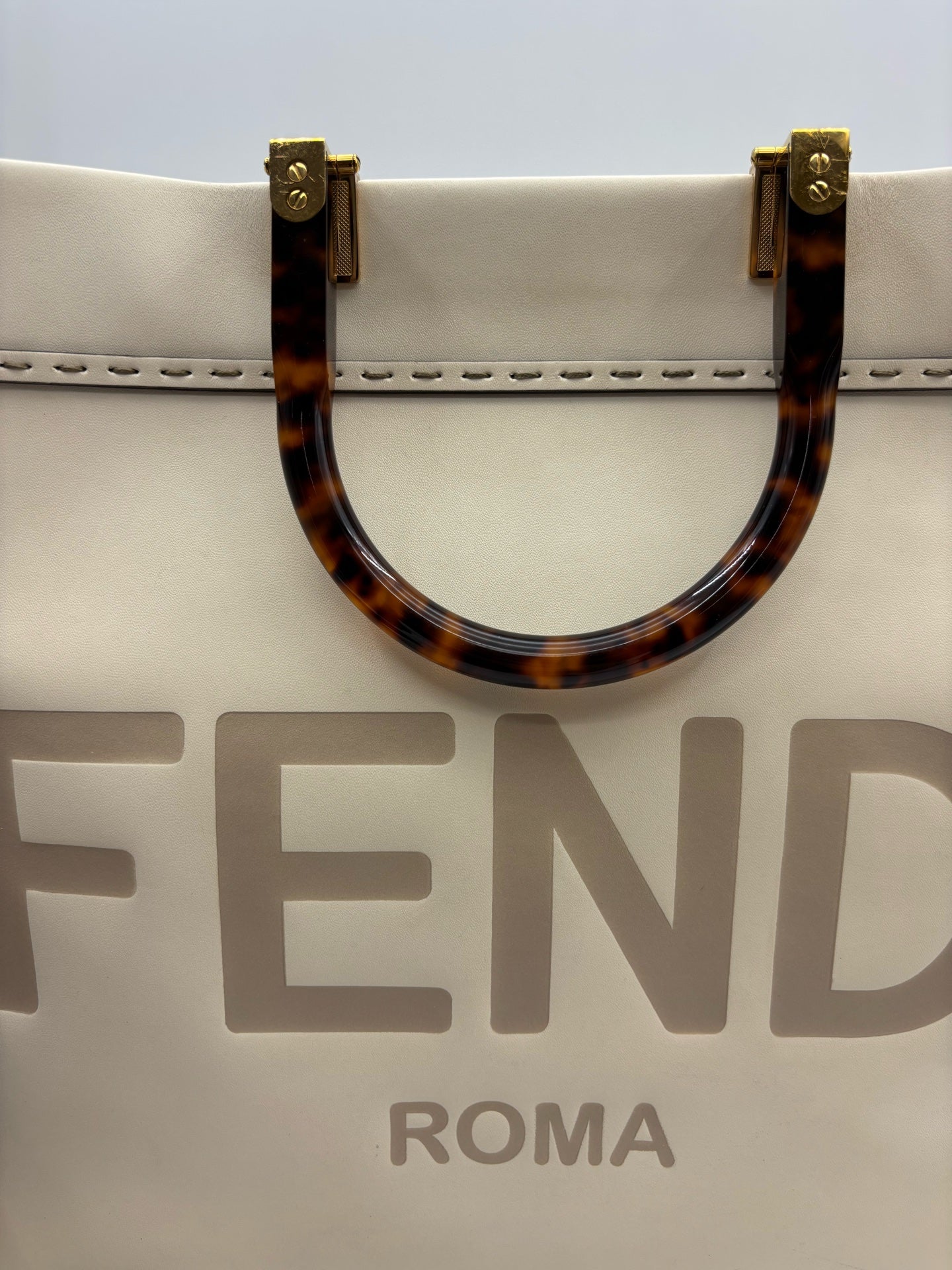 Fendi - Sunshine - Leather - White - (medium)